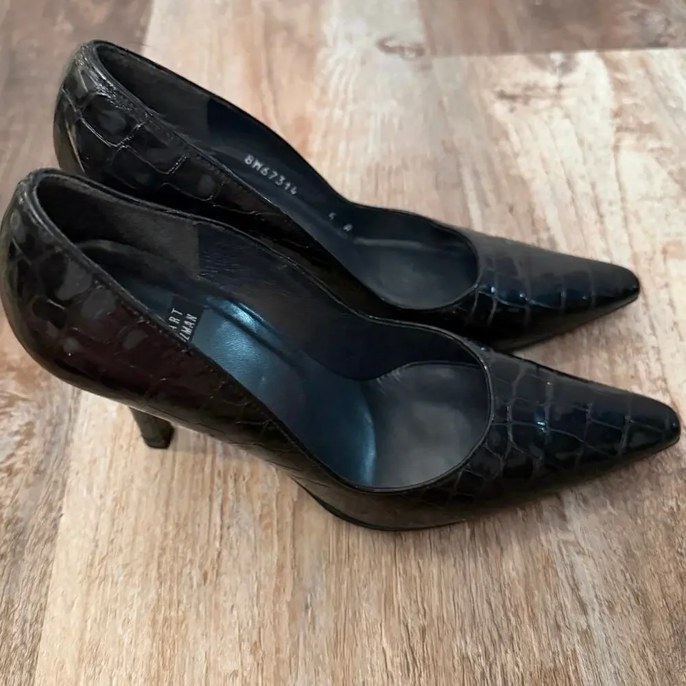 Stuart Weitzman women’s pumps in black crocodile-embossed leather in size 5 EUC